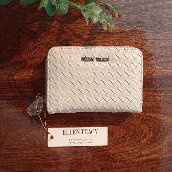 Basketweave Original Ellen Tracy NWT Wallet - Picture 3 of 17